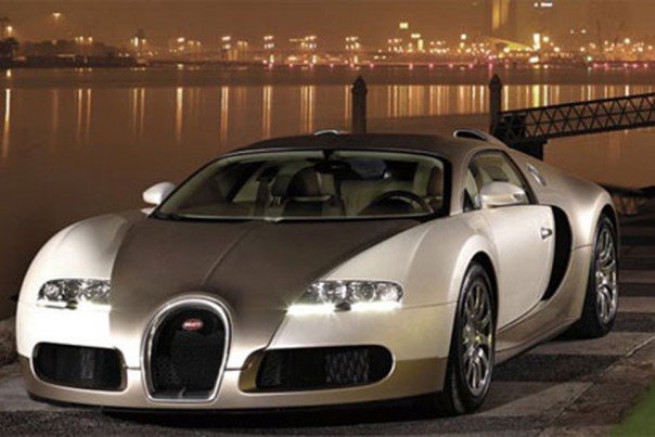 Bugatti de ouro