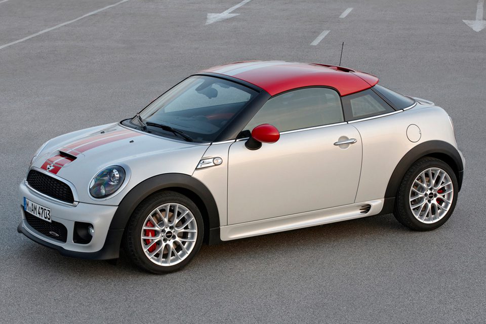 Mini Cooper Coupé chega ao Brasil em outubro