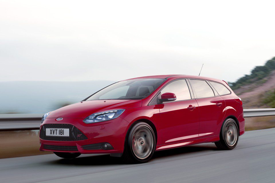 Ford Focus ST será apresentado no Salão de Frankfurt