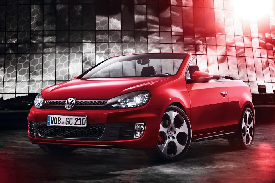 Volkswagen revela versão conversível do Golf GTi