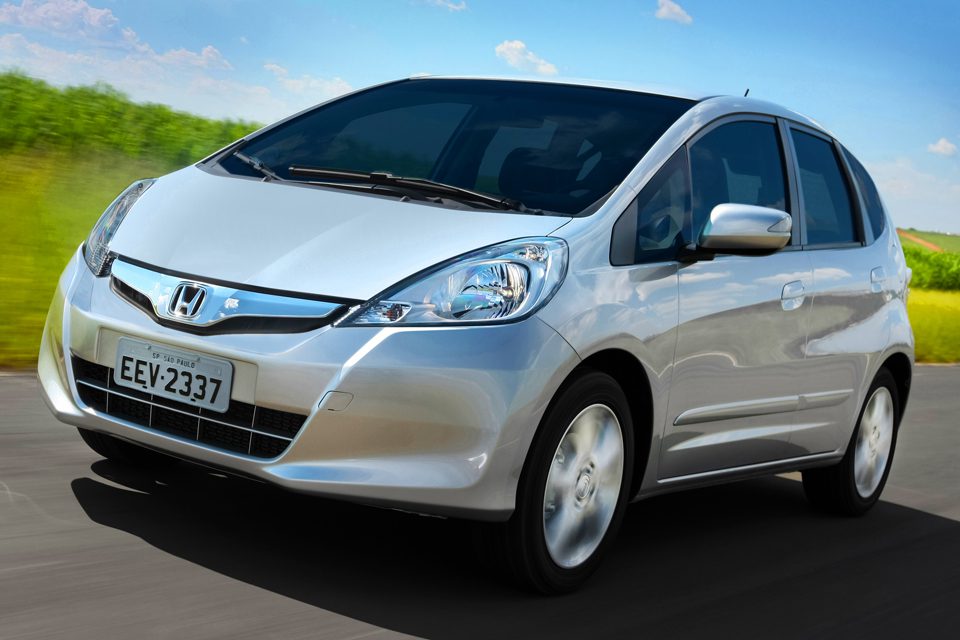 Honda Fit ganha reestilização e parte de R$ 51.800 na linha 2013