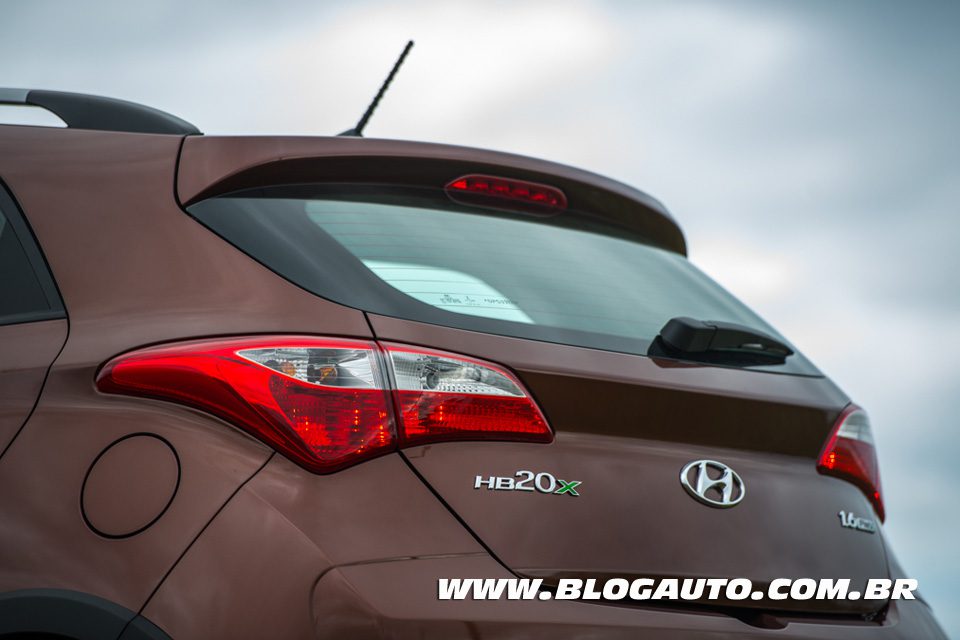 Hyundai HB20X 2014