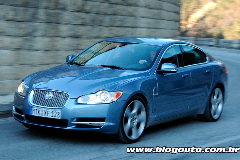 Jaguar XF passa por recall no Brasil