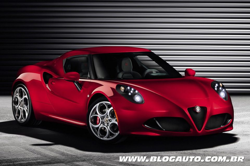 Alfa Romeo 4C é revelado antes de Genebra