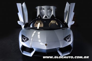 Lamborghini Aventador LP 700-4 Roadster