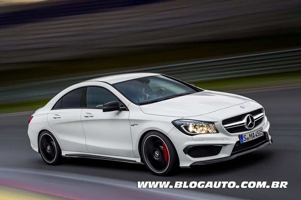 Mercedes-Benz CLA45 AMG quem sabe no Brasil?