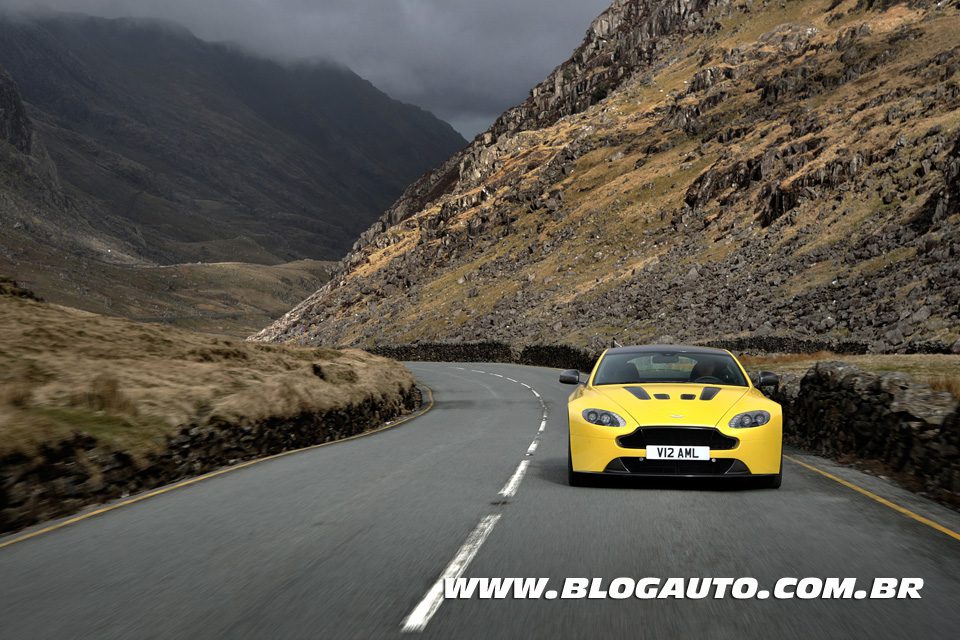 Aston Martin V12 Vantage S