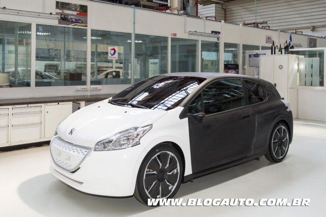 Peugeot 208 HYmotion FE