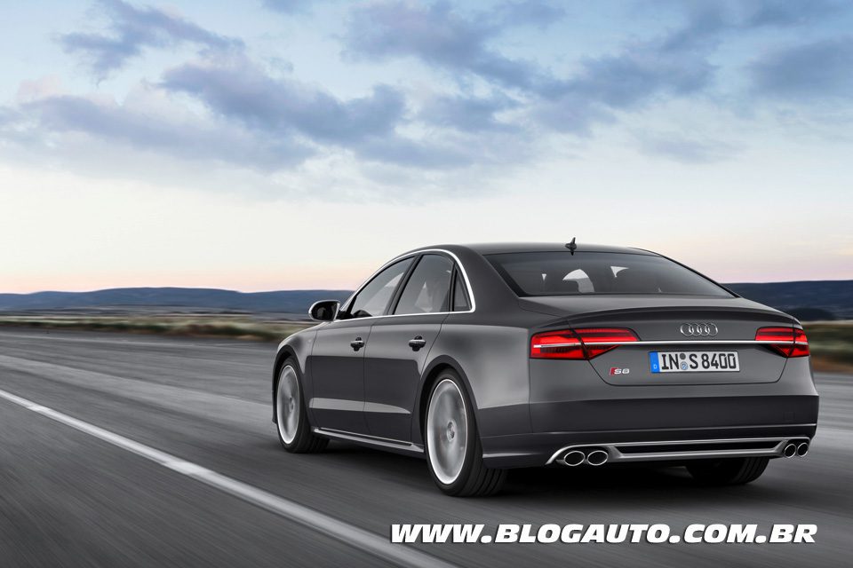 Audi S8 2014