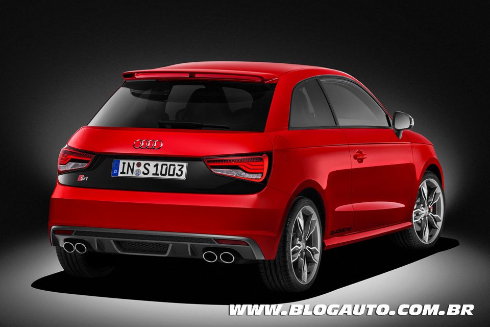 Audi S1 2015