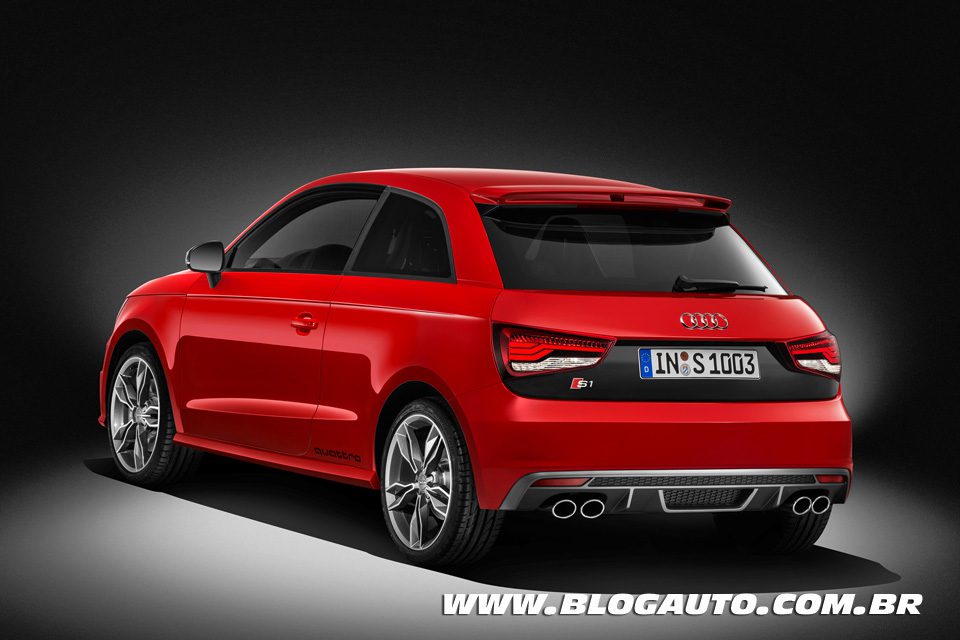 Audi S1 2015