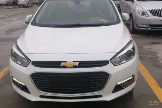 Flagra do Chevrolet Cruze 2015