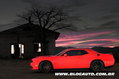 Dodge Challenger SRT Hellcat 2015