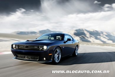 Dodge Challenger SRT Hellcat 2015