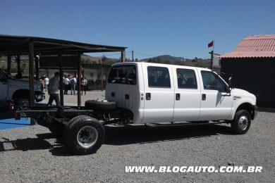 Ford F4000 2015 4x4 Cabine Tripla