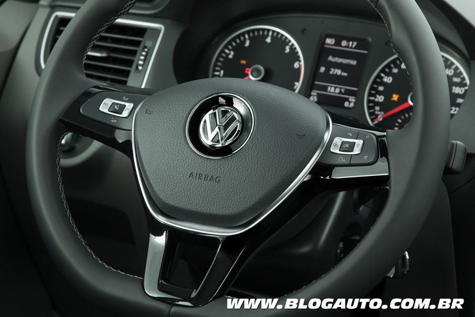 Volkswagen Fox Highline 2015