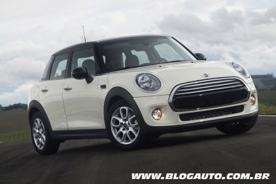 MINI Cooper 5 portas