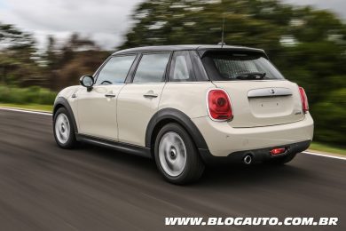 MINI Cooper 5 portas