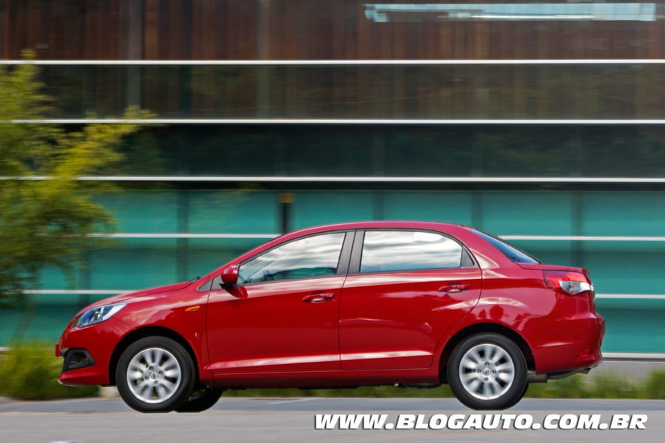 Chery Celer 2015 Sedã