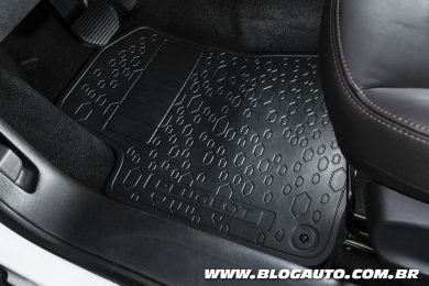 Linha de acessórios dos Peugeot 208 e 2008