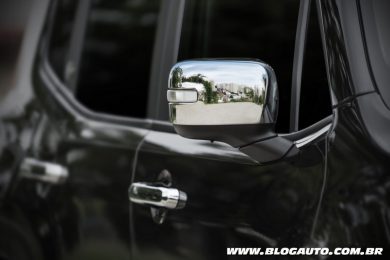 Jeep Renegade com kit Chrome