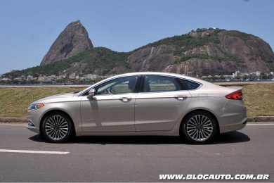 Ford Fusion Hybrid 2017