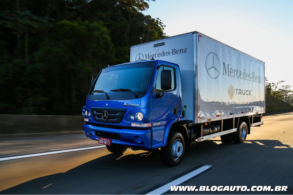 Mercedes-Benz Accelo 2018