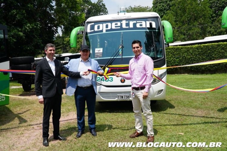 Mercedes-Benz entrega 50 ônibus para empresa de fretamento na Colômbia