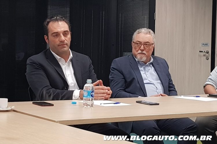 Antonio Filosa, presidente da FCA para América Latina e João Batista Ciaco, Diretor de Comunicação, Marketing e Sustentabilidade