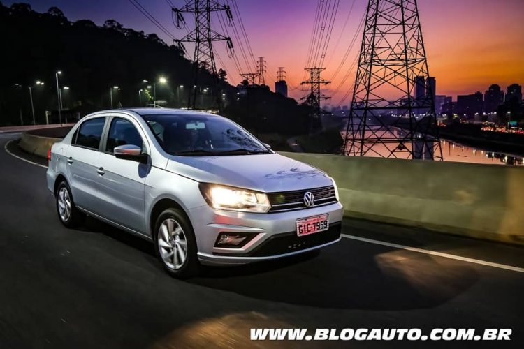 Volkswagen Voyage 2019 com transmissão automática