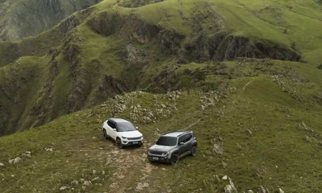 Já se imaginou de Jeep na Ilha de Páscoa?