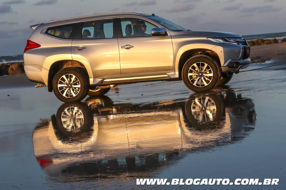 Mitsubishi Pajero Sport 2020