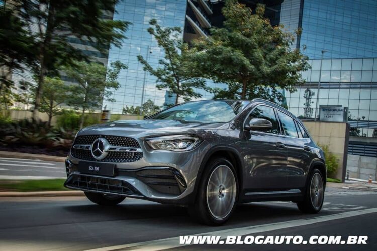 Mercedes-Benz GLA 200 AMG Line