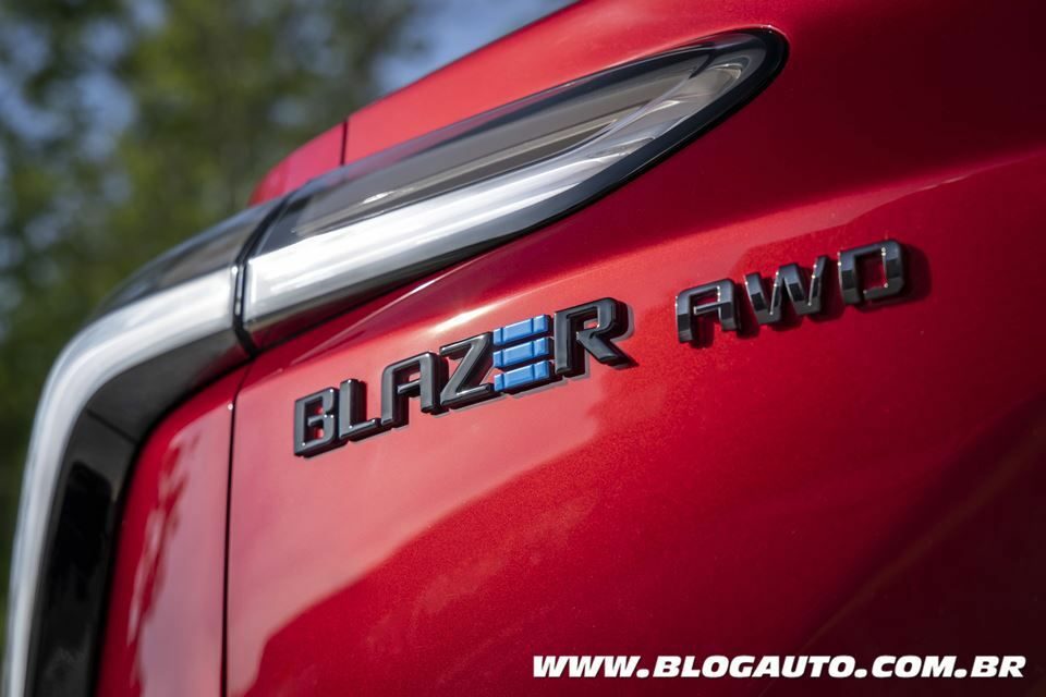 Chevrolet Blazer elétrico terá versão esportiva SS