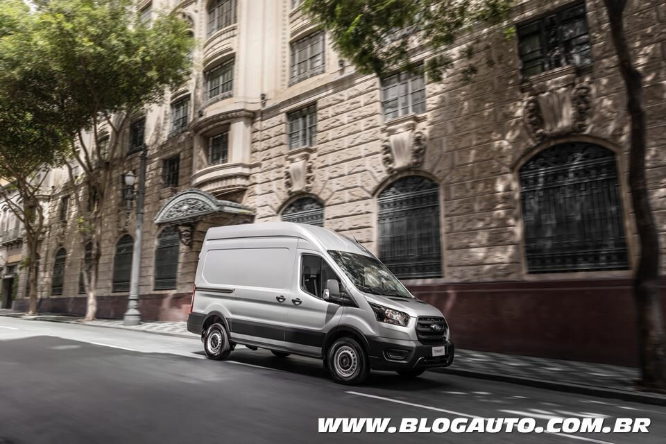 Ford Transit Furgão Automática 2023