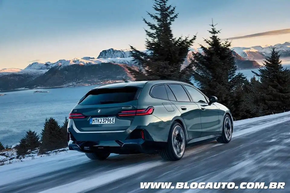 BMW i5 Touring