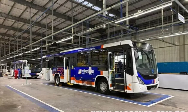 Mercedes-Benz entrega 128 ônibus para Ribeirão Preto