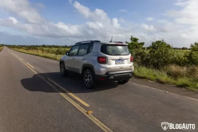 Jeep Renegade Sahara 2025